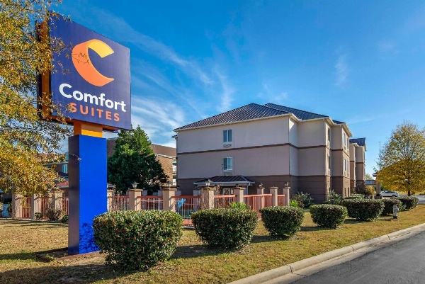Comfort Suites Montgomery East Monticello Dr. image 1